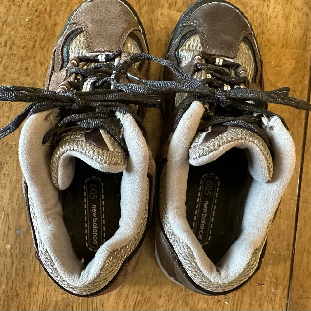 New Balance 605 Abzorb Brown Suede Trail Shoes - Picture 4 of 6